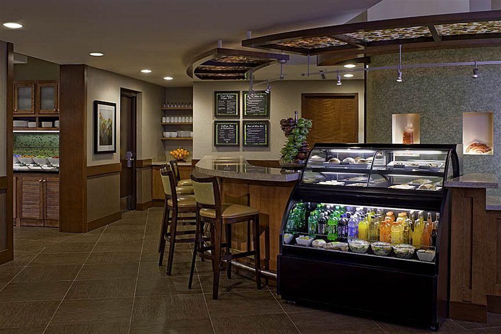 Hyatt Place - Casino Area