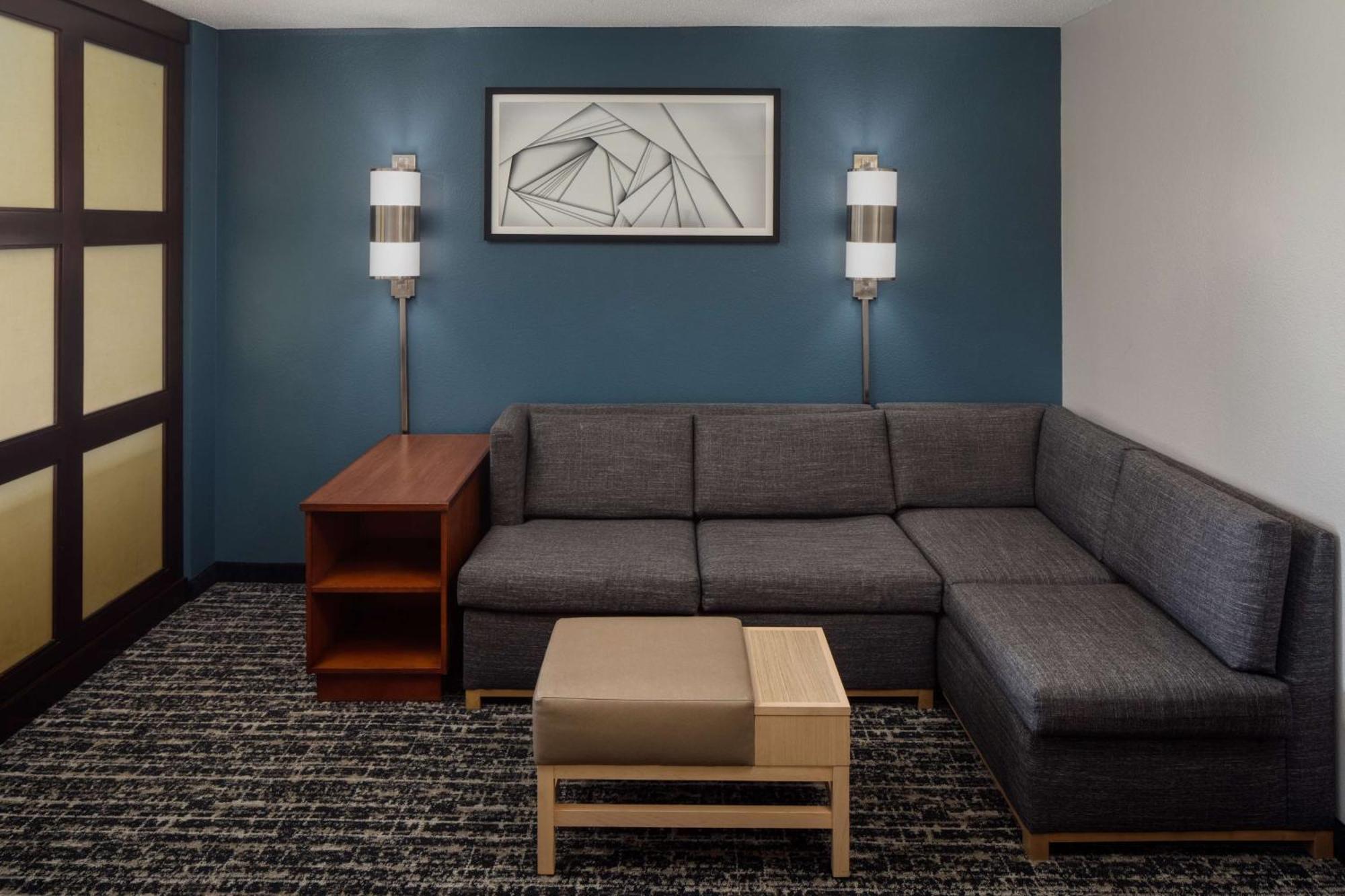Hyatt Place - Casino Area Hotel 3*